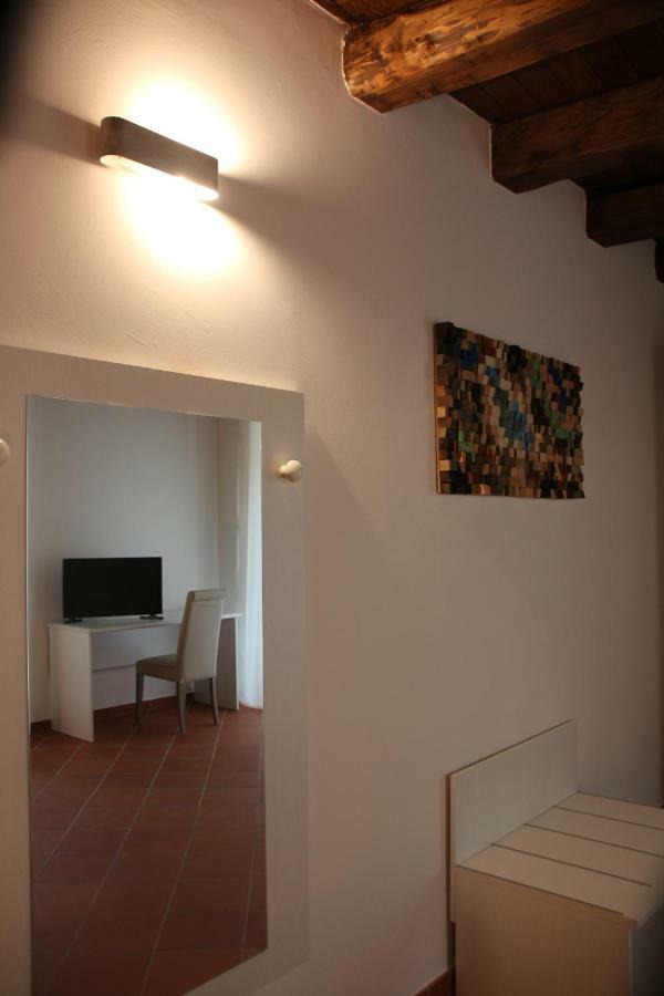 Le Vie Mediterranee Torre di Ruggiero Exterior foto